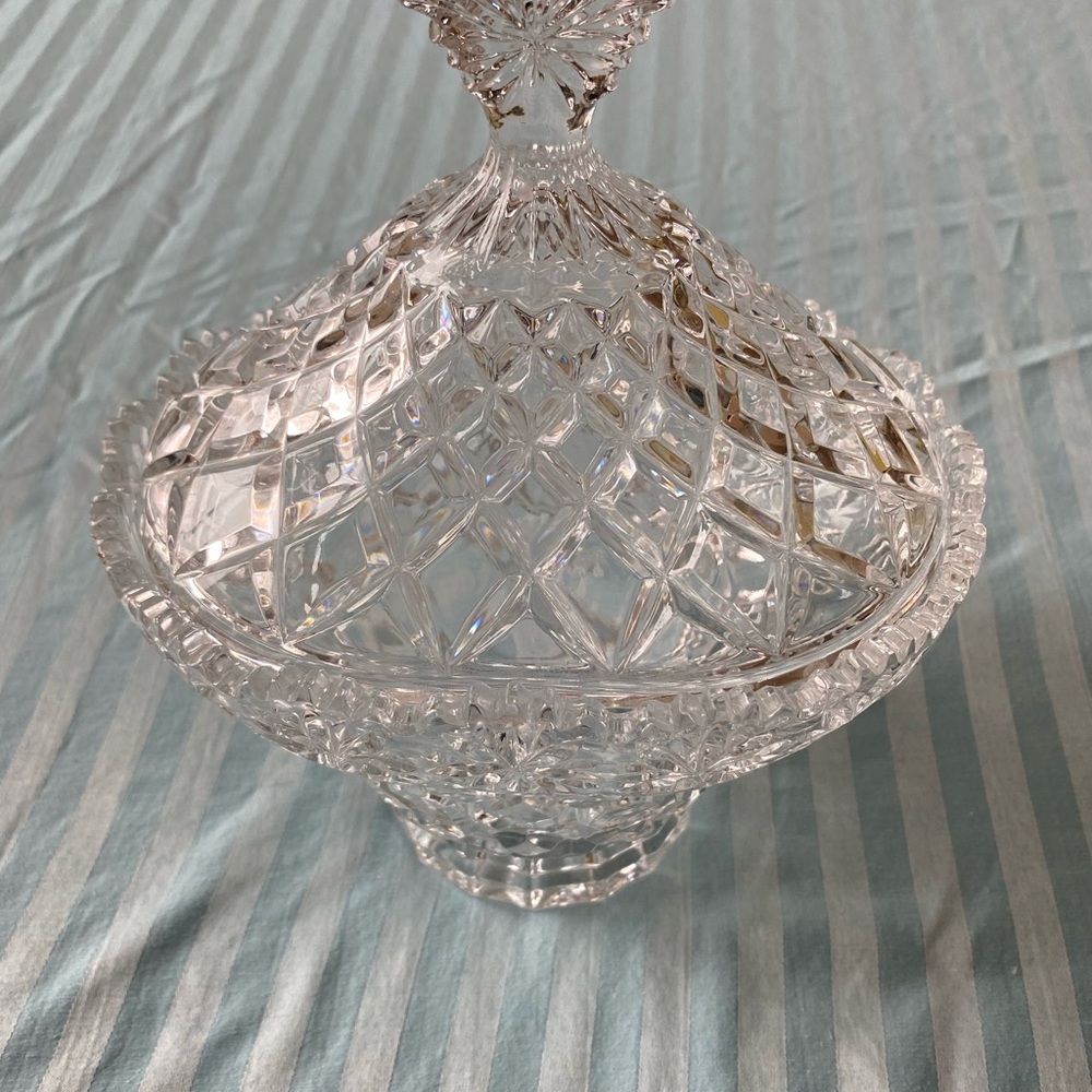 Marquis by Waterford dish with fan lid - Picture 10 of 11